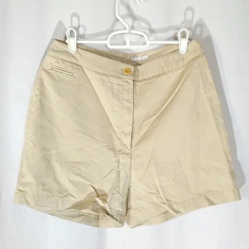 { ❤️ $5 } Halogen Khaki Shorts with zippered Back Pockets